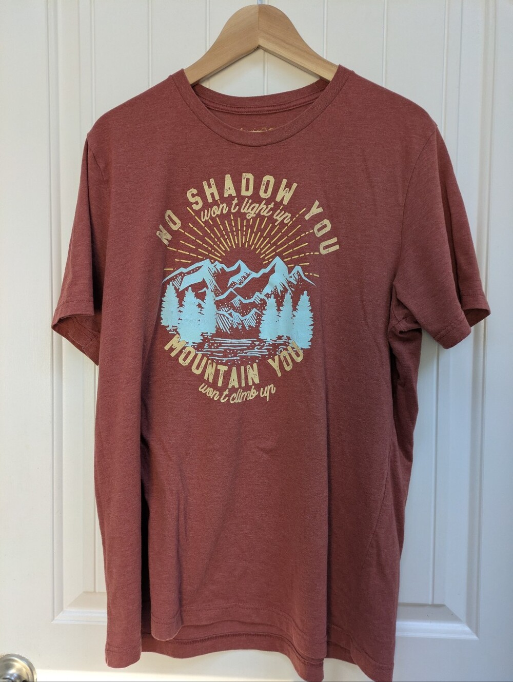 Love in Faith Rust Red Tee with Mtn Graphic - Picture 2 of 5